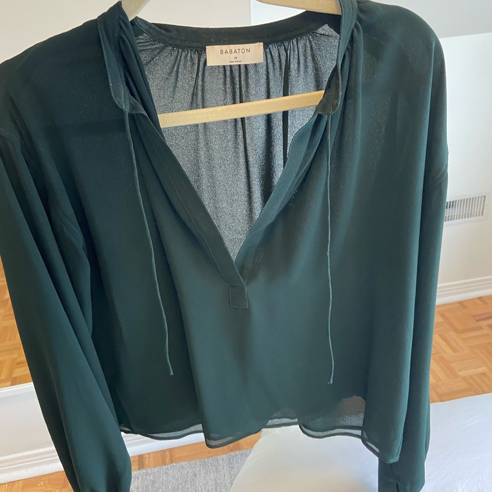 Aritzia Babaton Green Tie Blouse M